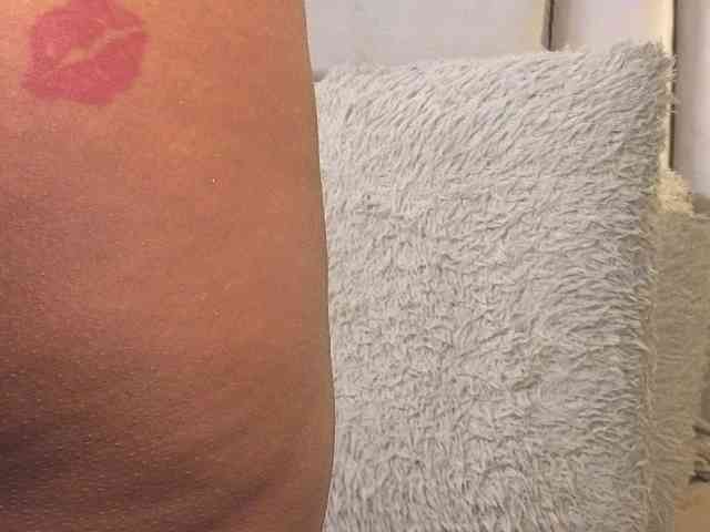 EmilyQueen3xx webcam