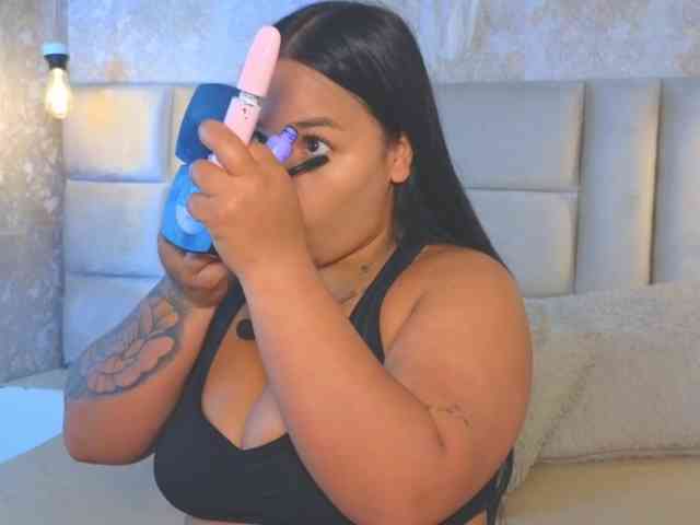 EmilyQueen3xx webcam