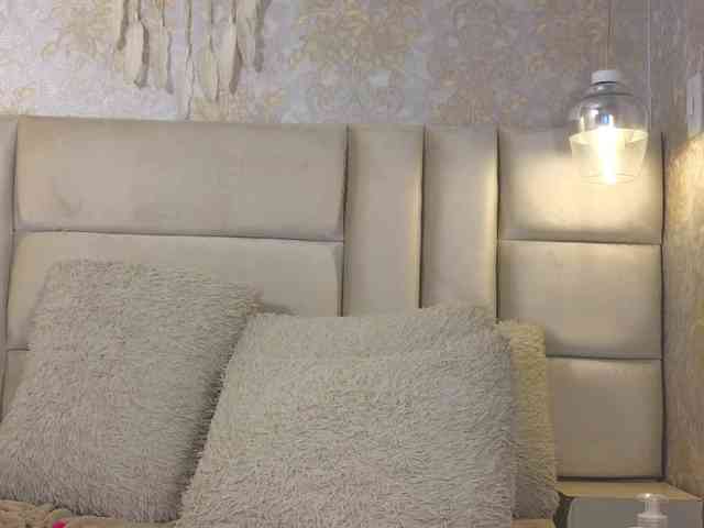 EmilyQueen3xx webcam