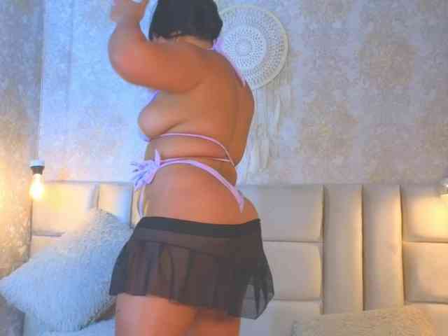 EmilyQueen3xx webcam