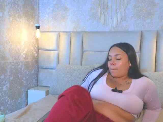 EmilyQueen3xx webcam