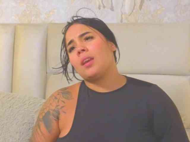 emilyqueen3xx Live Webcam on BongaCams
