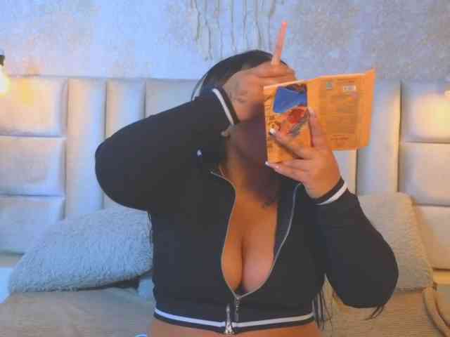 emilyqueen3xx emilyqueen3xx