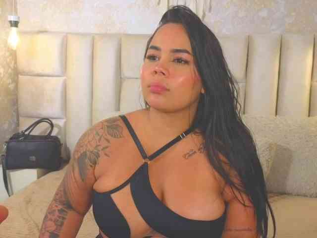 Modelo: EmilyQueen3xx
