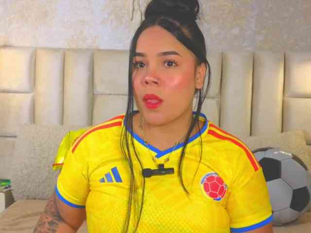 EmilyQueen3xx webcam