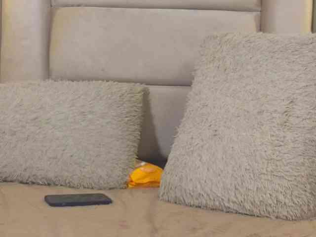 EmilyQueen3xx webcam