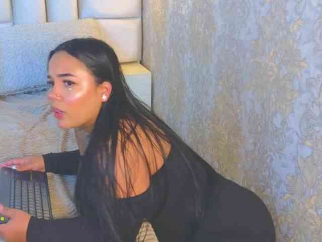 EmilyQueen3xx webcam