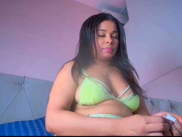 DeniseMoca webcam