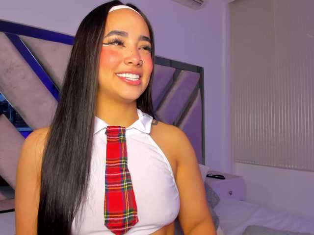 Gisell-Montoy live cam on BongaCams