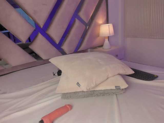 Gisell-Montoy live cam preview