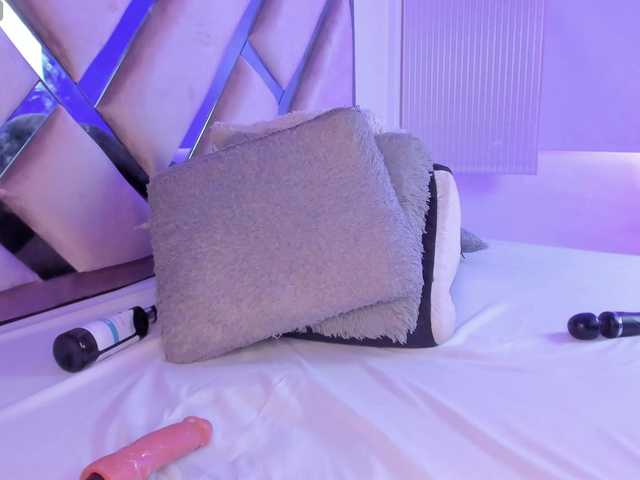 Gisell-Montoy's BongaCams show and profile