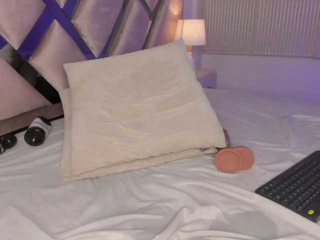 Gisell-Montoy live cam on BongaCams