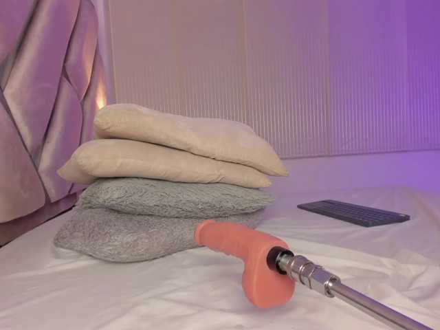 Gisell-Montoy live cam on BongaCams