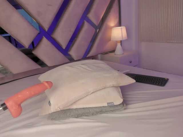 Gisell-Montoy live cam preview