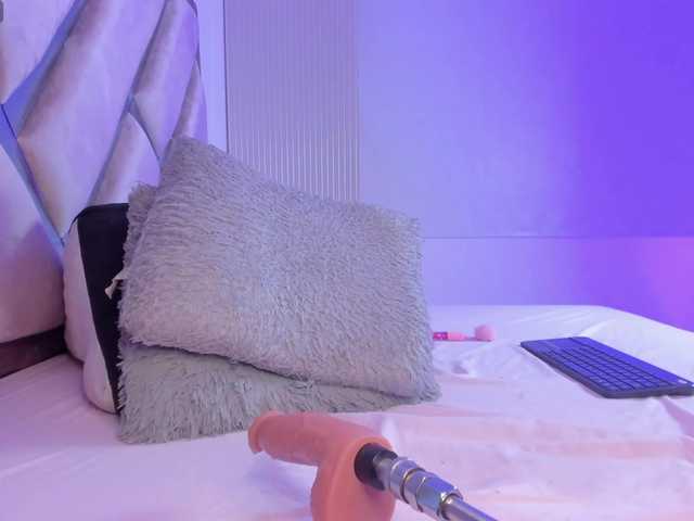 Gisell-Montoy's BongaCams show and profile