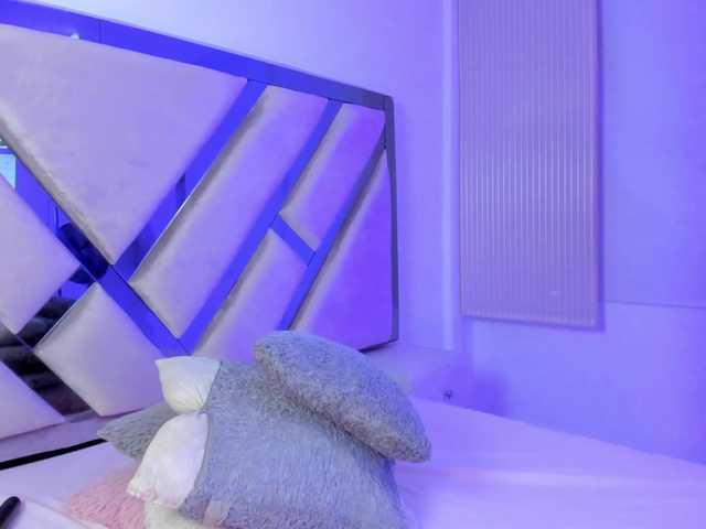 Gisell-Montoy live cam on BongaCams