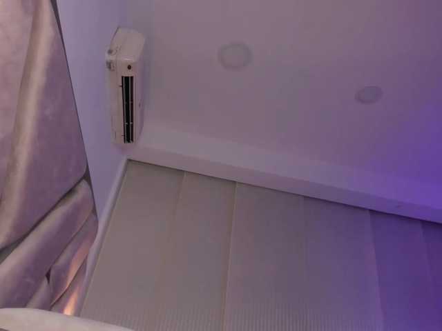Gisell-Montoy live cam on BongaCams