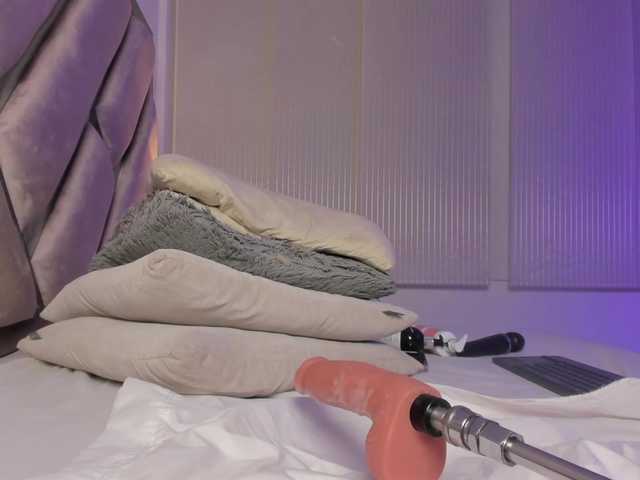 Gisell-Montoy live cam on BongaCams
