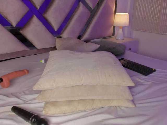 Gisell-Montoy live cam on BongaCams