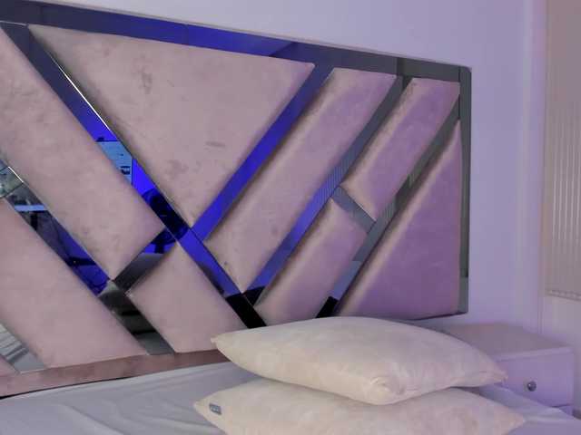 Gisell-Montoy live cam on BongaCams