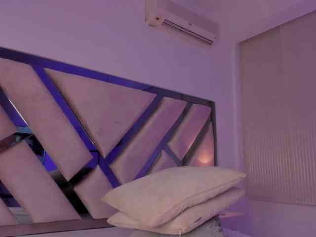 Gisell-Montoy webcam