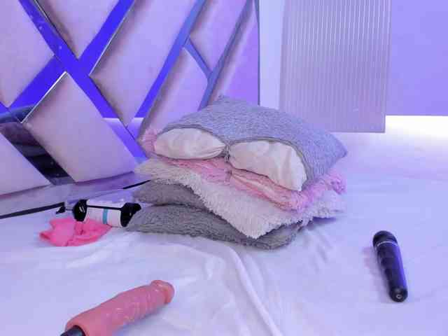 Gisell-Montoy webcam