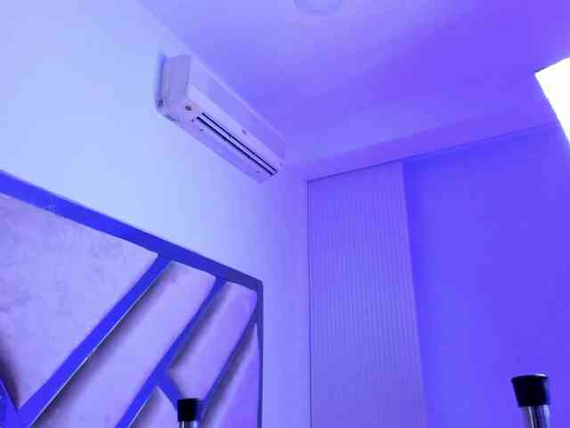 Gisell-Montoy webcam
