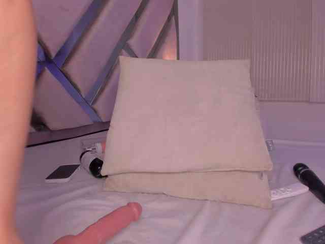 Gisell-Montoy webcam