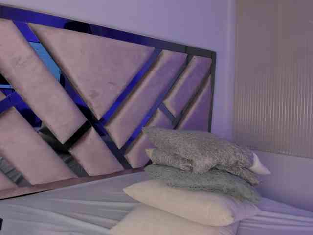 Gisell-Montoy webcam