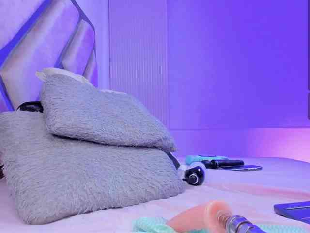 Gisell-Montoy webcam