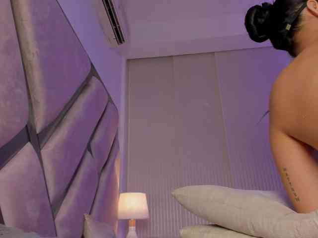 Gisell-Montoy webcam