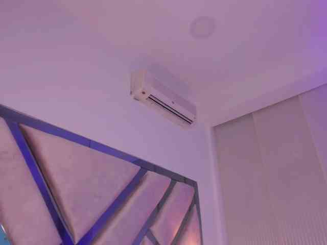 Gisell-Montoy webcam