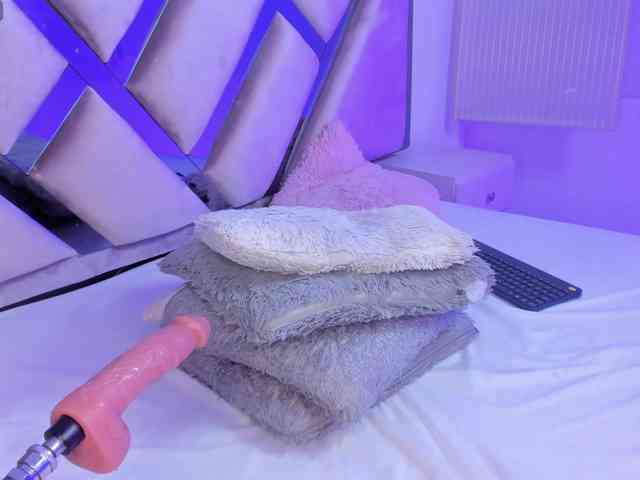 Gisell-Montoy webcam