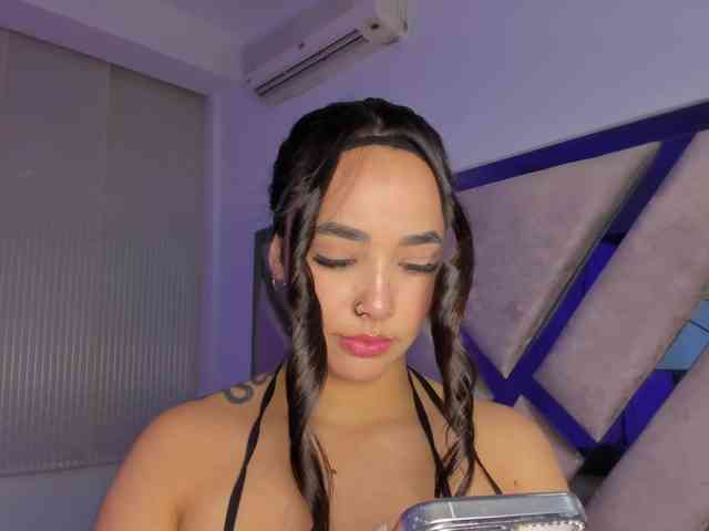 Gisell-Montoy webcam