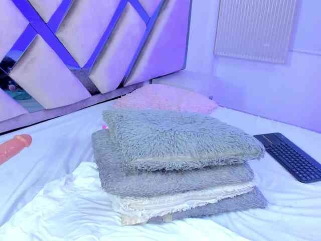 Gisell-Montoy webcam