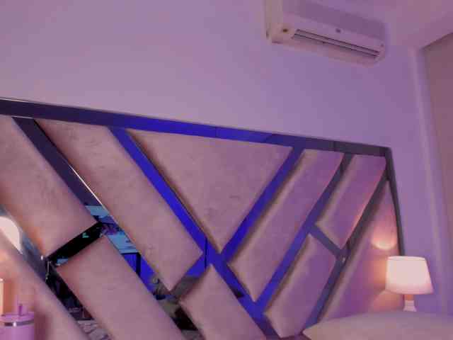 Gisell-Montoy webcam