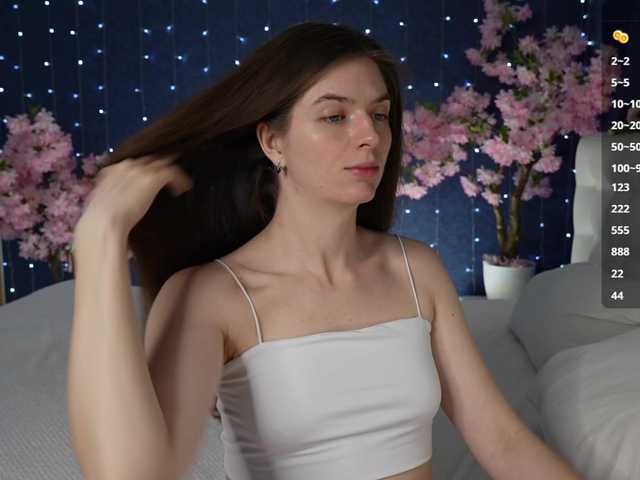 Mirror-Girl live cam on BongaCams