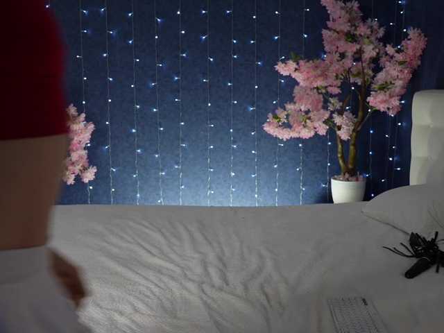 Mirror-Girl's BongaCams show and profile