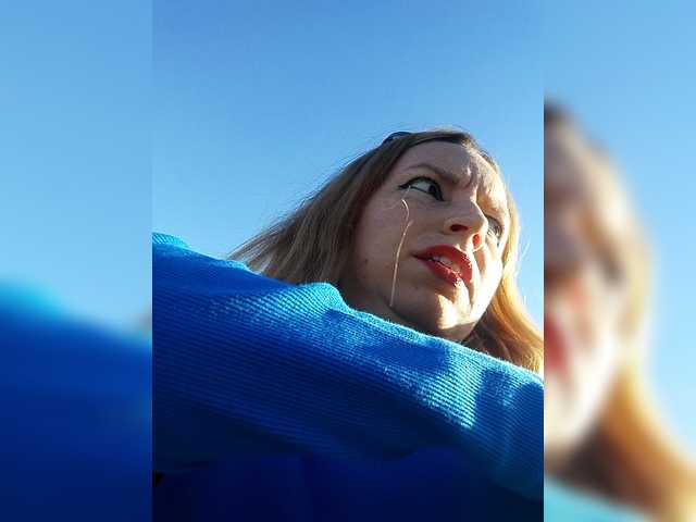 GLAMYR252 live cam on BongaCams