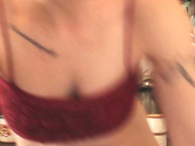 GLAMYR252's BongaCams show and profile