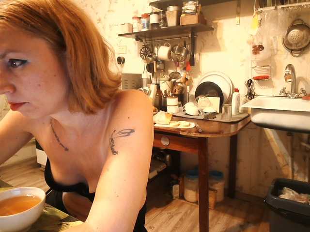 GLAMYR252
