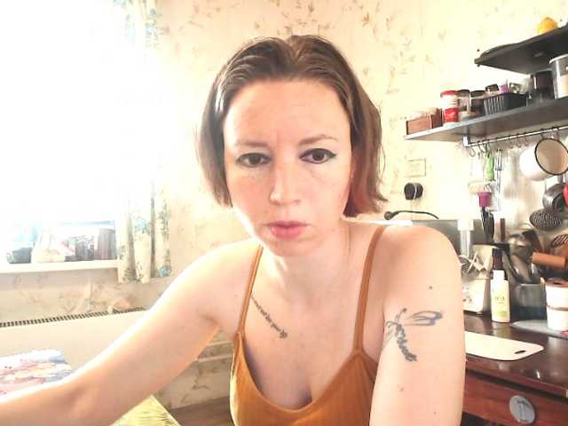 GLAMYR252's BongaCams show and profile