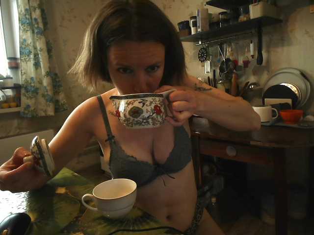 GLAMYR252 live cam on BongaCams
