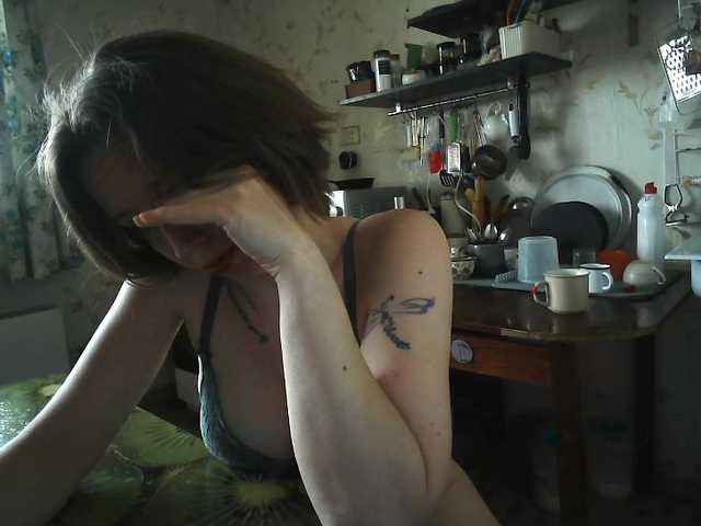 GLAMYR252 live cam on BongaCams
