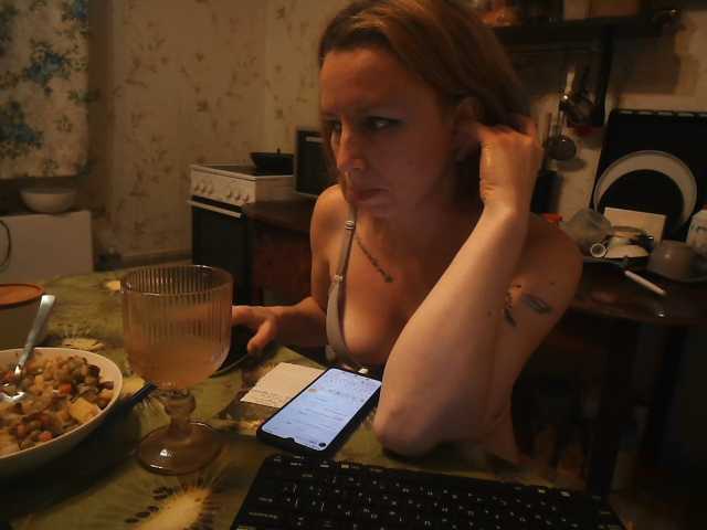 berry252 live cam preview