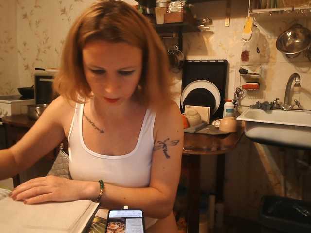 GLAMYR252 live cam on BongaCams