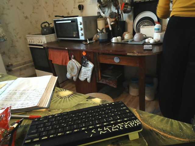GLAMYR252 live cam on BongaCams