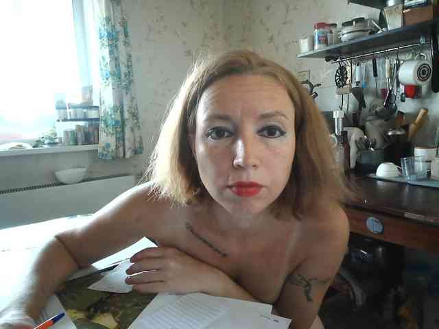 GLAMYR252 Live Webcam on BongaCams