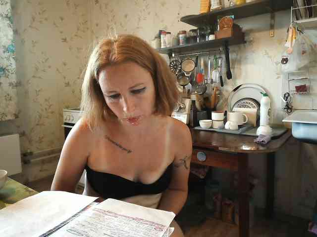 GLAMYR252 Live Webcam on BongaCams