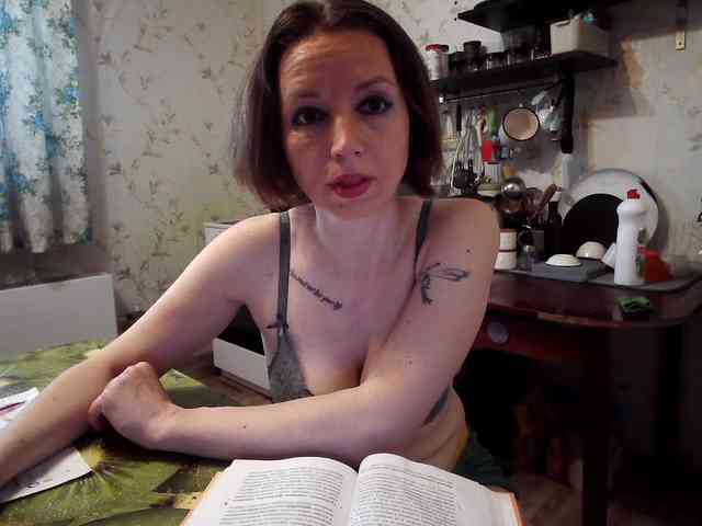 GLAMYR252 Live Webcam on BongaCams